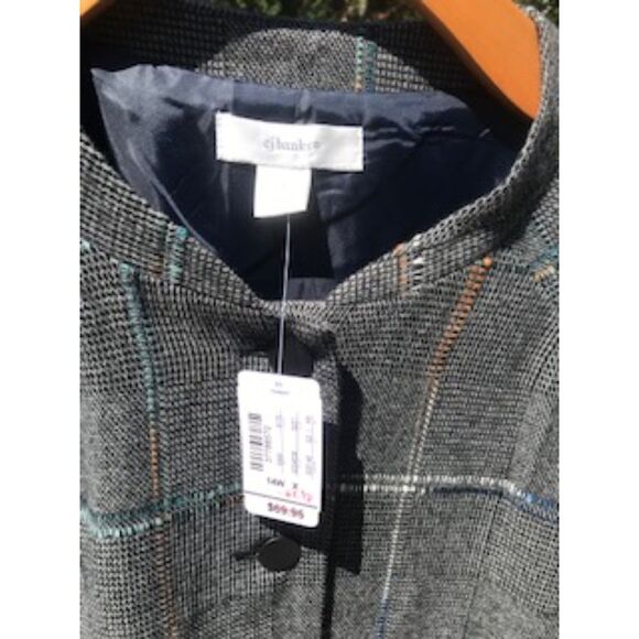 Suit Coat Blazer . Size: 14W x .............. Christopher & Banks . 40% Off - Picture 3 of 5